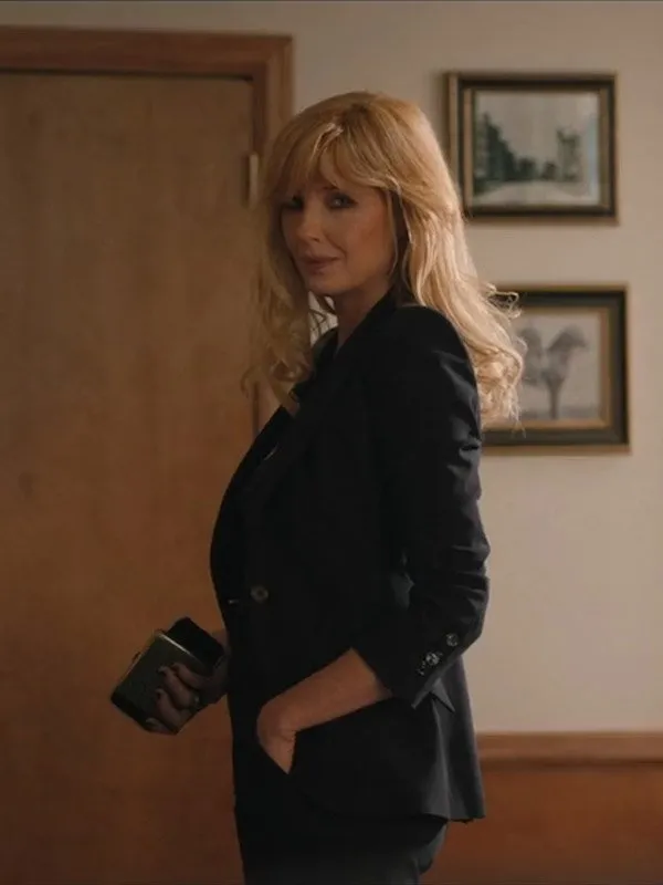 Yellowstone Season 5 Beth Dutton Black Blazer